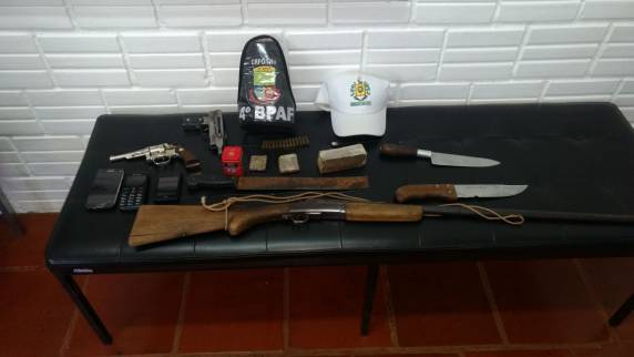 Brigada Militar prende três elementos por roubo, homicídio e tráfico de drogas em Porto
Mauá - foto 5