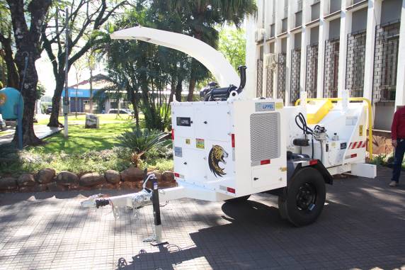 Prefeitura adquire Triturador de Galhos para limpeza pública - foto 3