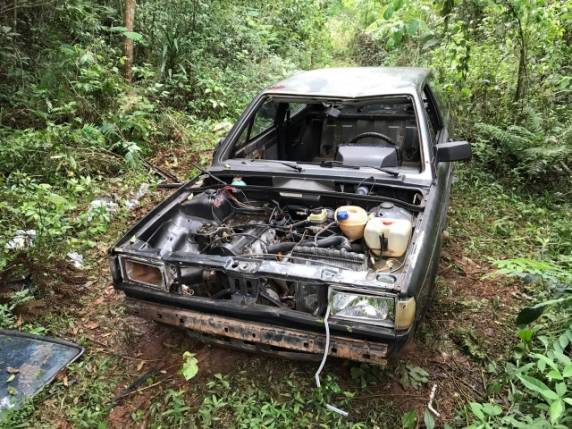 BOE flagra trio com peças de carros furtados em
Passo Fundo - foto 3