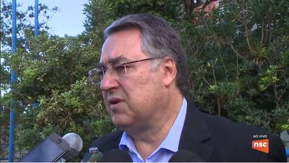 Por recomendação médica, a agenda de Colombo está suspensa pelos próximos dias
