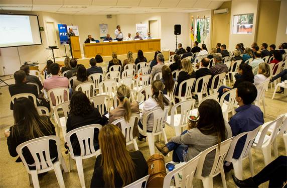 A série de palestras, promovida pelo Senar-RS, está percorrendo o Estado a fim de levar o conhecimento da 

legislação previdenciária no meio rural