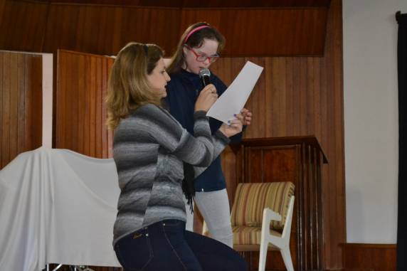 Sarau Literário do Ensino
Fundamental SETREM instigou a criatividade dos alunos - foto 3
