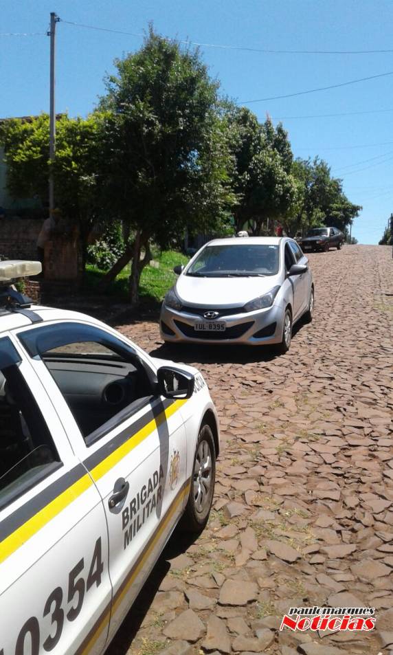 Brigada Militar recupera veículo
furtado e apreende dois menores, em Três de Maio - foto 3