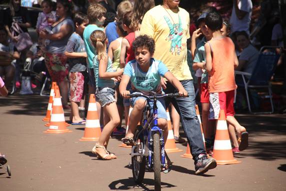 ''Família na Praça''
movimentou o feriado em Três de Maio - foto 5