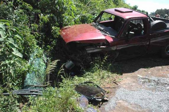 Sete feridos em colisão
frontal na RS 480 - foto 3