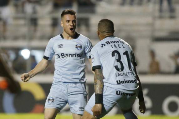 Tricolor teve um jogador a mais desde os 17 minutos do primeiro tempo