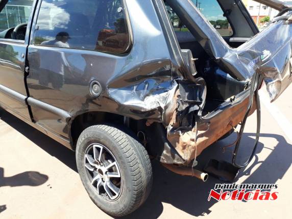 Acidente com danos materiais na Av. Senador Alberto
Pasqualini em Três de Maio - foto 3