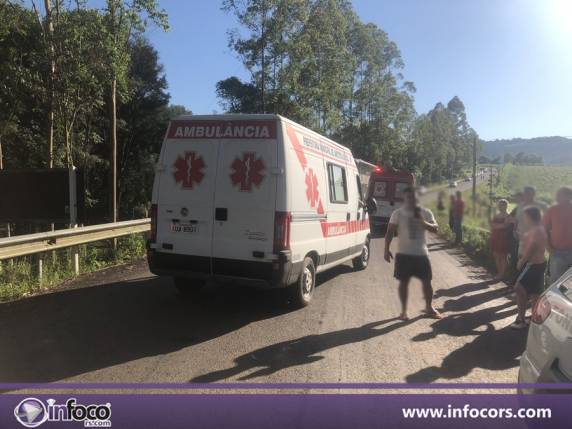 Grave colisão deixa cinco feridos na RS 591 - foto 2