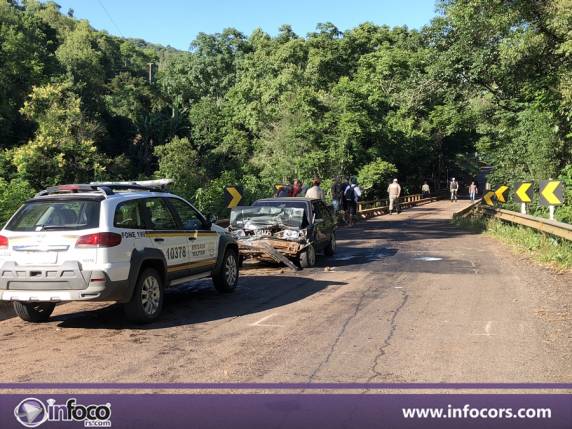 Grave colisão deixa cinco feridos na RS 591 - foto 6