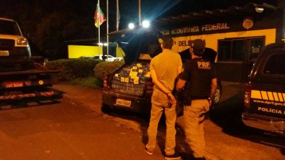 A carga de aproximadamente 

5.500 pacotes tem valor estimado de 285 mil reais
