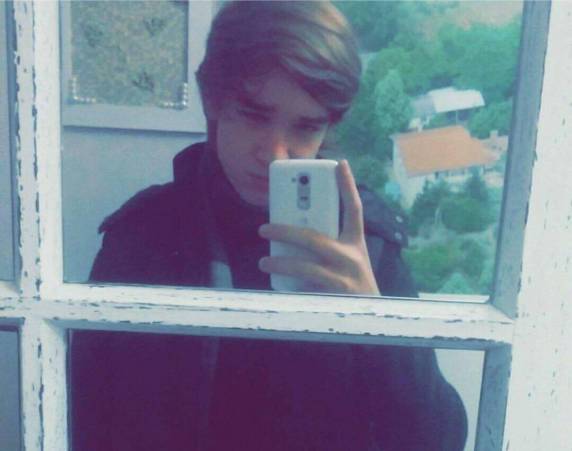 A maior nota foi obtida por Guilherme José Cogo, de Horizontina, aluno do Ensino 

Médio da SETREM. A segunda colocada é Tainara Lais Marholt, de São José do Inhacorá, que optou pelo curso de Enfermagem