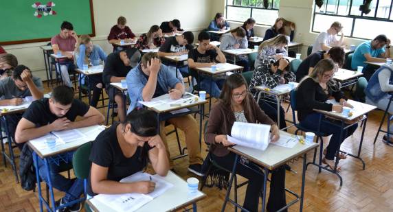 A maior nota foi obtida por Guilherme José Cogo, de Horizontina, aluno do Ensino 

Médio da SETREM. A segunda colocada é Tainara Lais Marholt, de São José do Inhacorá, que optou pelo curso de Enfermagem