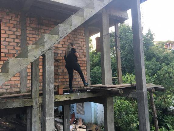 Traficante tem casa com piscina e alçapão secreto e construía albergue para facção em
comunidade em Porto Alegre - foto 5