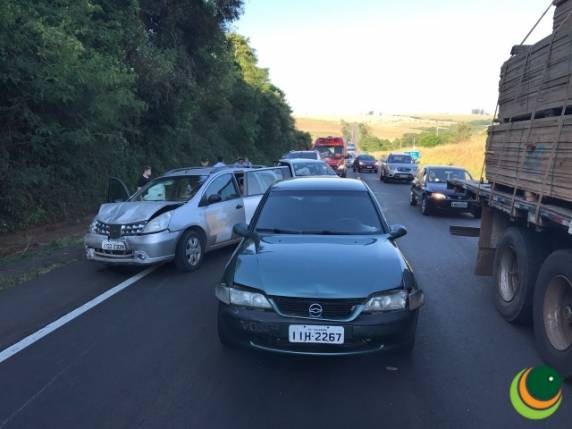 Engavetamento deixa cinco feridos no trecho entre Passo Fundo/Ernestina - foto 2