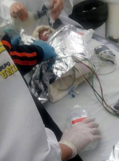PRF abre caminho para ambulância e ajuda a salvar recém-nascido
em Florianópolis - foto 2