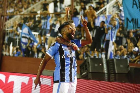 Título leva grupo de Renato Portaluppi ao Mundial de Clubes