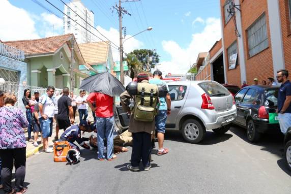 Motorista que invadiu calçadão e atropelou seis pessoas morre no hospital - foto 3