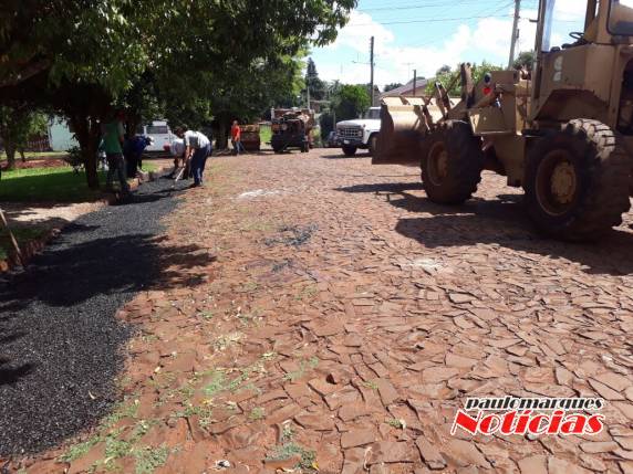 Secretaria de Obras soluciona problema
em frente a uma residência no bairro Oriental - foto 5