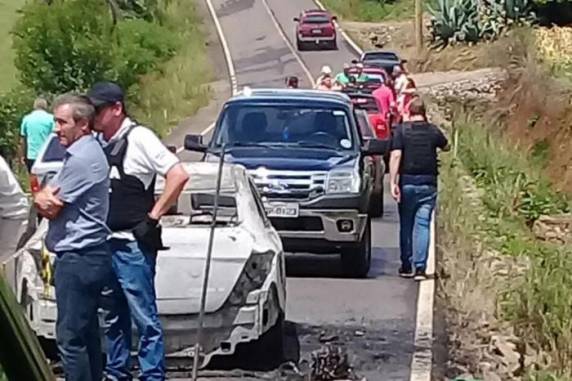 Refém é morto durante ataque a bancos em Arvorezinha - foto 2
