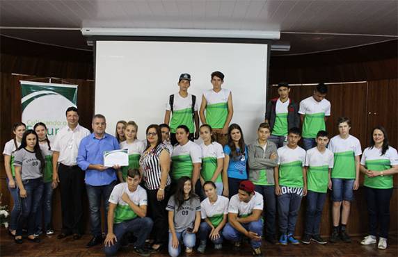 Projeto
Cultivando o Futuro 2017 formou 230 jovens - foto 3
