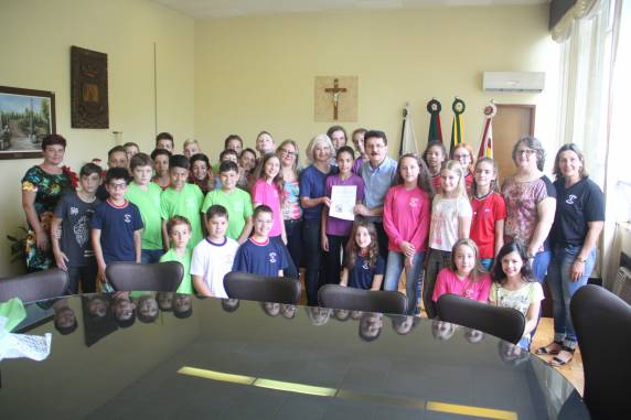 Escola Germano Dockhorn foi premiada através do Projeto Trilha da Vida