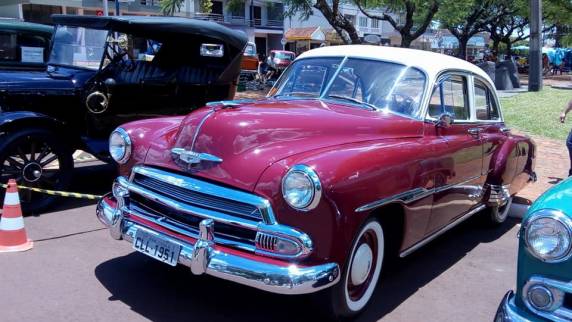 Grupo Antigos de Três de Maio participou do 6º
Encontro de Carros Antigos em Tuparendi - foto 3