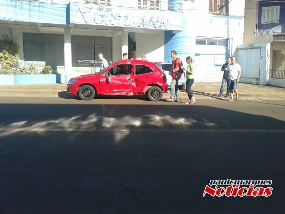 Motociclista ficou ferido depois de colidir com a moto contra um automóvel em Santa Rosa - foto 2