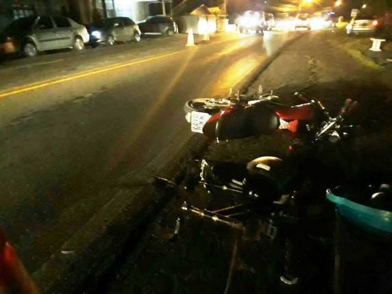 Testemunhas e bombeiros tentaram reanimar ciclista, mas ele 

não resistiu