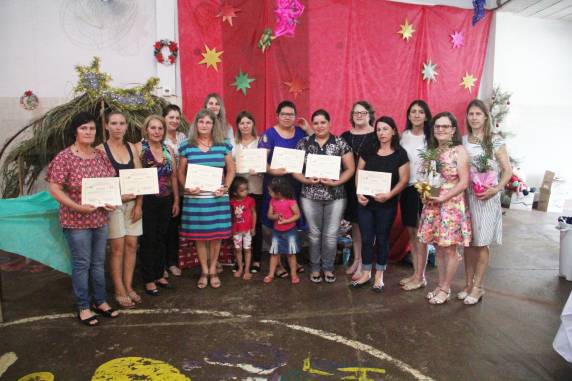 Secretaria Municipal de Desenvolvimento Social formou doze alunos na última sexta-feira