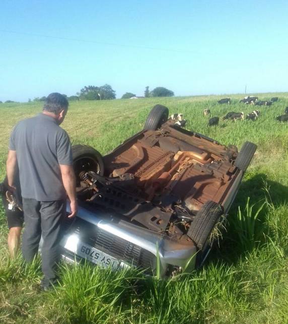 Capotagem de veículo resulta em uma mulher
ferida na RS 342 em Ijuí - foto 3