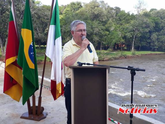 Inaugurada a nova ponte sobre o Rio Buricá na divisa dos municípios
de Independência e Inhacorá - foto 3