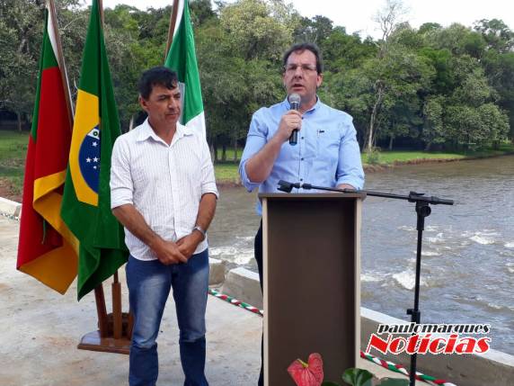 Inaugurada a nova ponte sobre o Rio Buricá na divisa dos municípios
de Independência e Inhacorá - foto 2