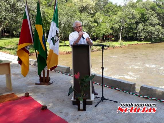 Inaugurada a nova ponte sobre o Rio Buricá na divisa dos municípios
de Independência e Inhacorá - foto 4