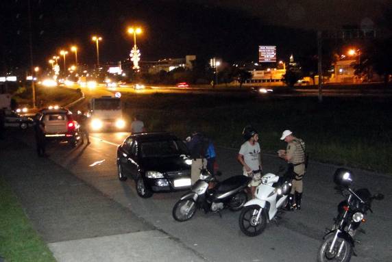 Fiscalização conjunta PRF, GMF e PMRv na Via Expressa marca início da Operação Rodovida - foto 8