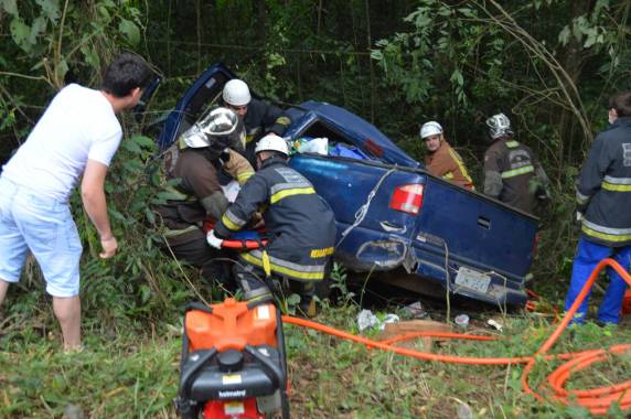 Acidente ocorreu em um trecho reto da BR 153