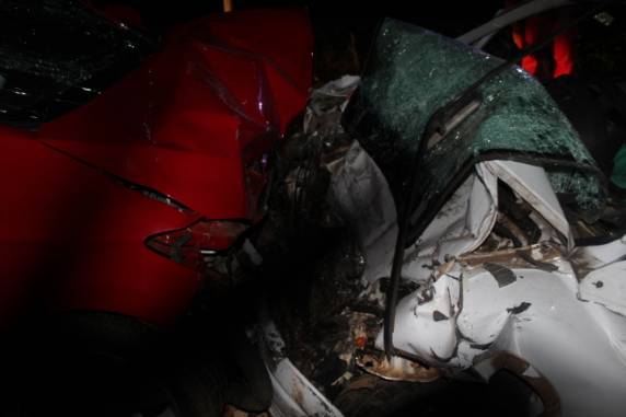 Acidente deixa dois mortos
na Linha Calegari em Tapejara - foto 4