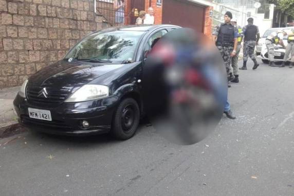 A soldado do 11º Batalhão de Polícia 

Militar não se feriu