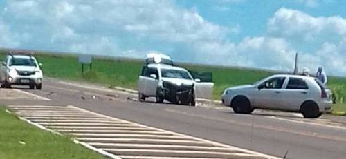 Acidente envolve dois veículos no trevo da CITEGEM na BR 468 - foto 4