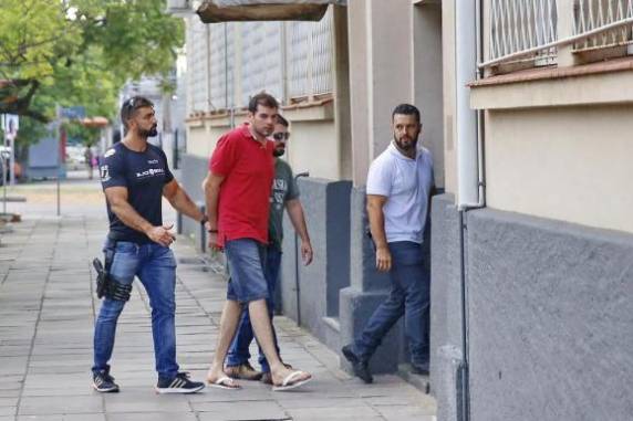 Segundo as investigações, Victor Batista Ferraz matou Jonathan Rafael Maria por dívida que estava sendo 

cobrada