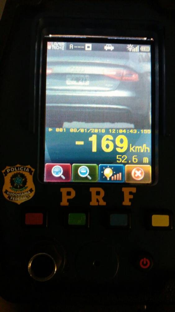 PRF flagra veículo argentino a 174 km/h na BR 285 em Panambi - foto 4