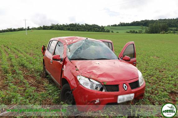 Acidente entre dois carros na RS 163 entre Tenente Portela ? Vista Gaúcha - foto 2