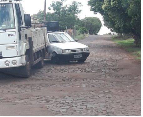 Veículo capota após acidente no Centro de Ijuí - foto 4