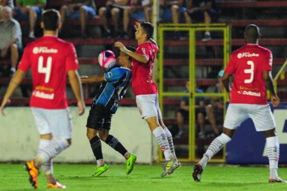 Matheus Henrique fez o gol gremista, mas Ronaldinho Gramadense 

igualou o placar aos 46 minutos da segunda etapa