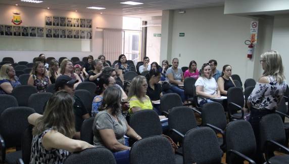 Diálogo entre Escolas, Conselho Escolar e Pais de alunos foi realizado na Câmara de Vereadores
