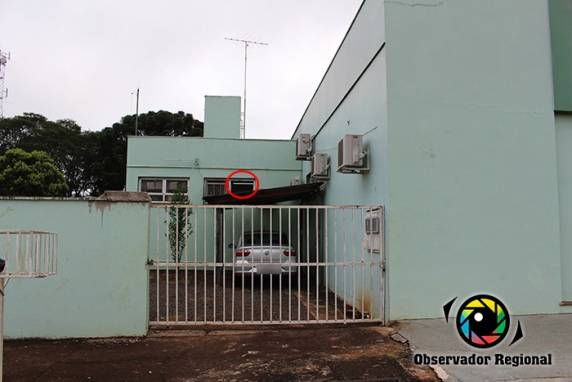 Ladrões arrombam unidade do Sicredi do município
de Braga - foto 3