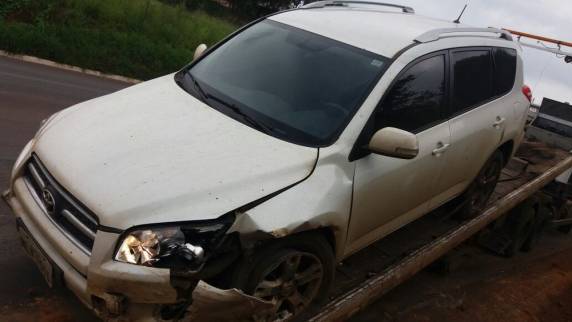 Acidente ocorreu na madrugada deste domingo (21) em Pescaria Brava. Outras duas pessoas ficaram gravemente 

feridas