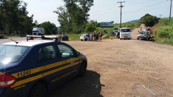 Quadrilha é presa
após fuga, troca de tiros e capotamento na BR-386, em Lajeado - foto 7