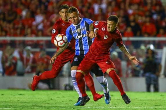 Luan 

marcou o gol gremista na partida disputada em Avellaneda
