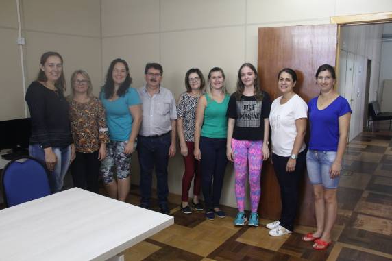 Prefeito assina Decreto que cria a 13ª Escola Municipal em Três de Maio - foto 7