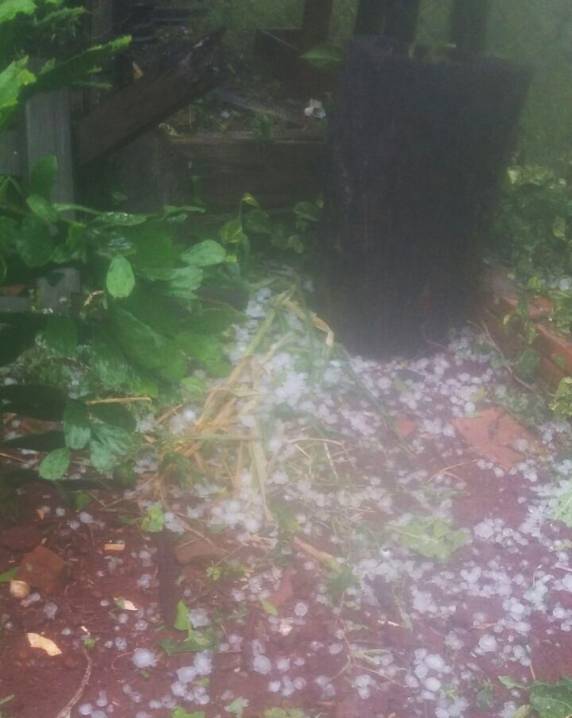 Bossoroca registra forte chuva de granizo - foto 3